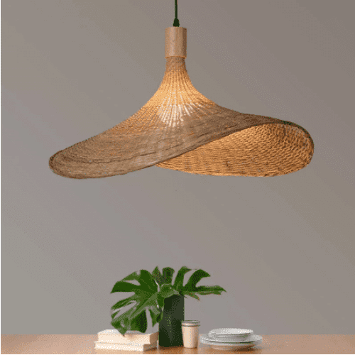 Lámpara de mimbre de bambú